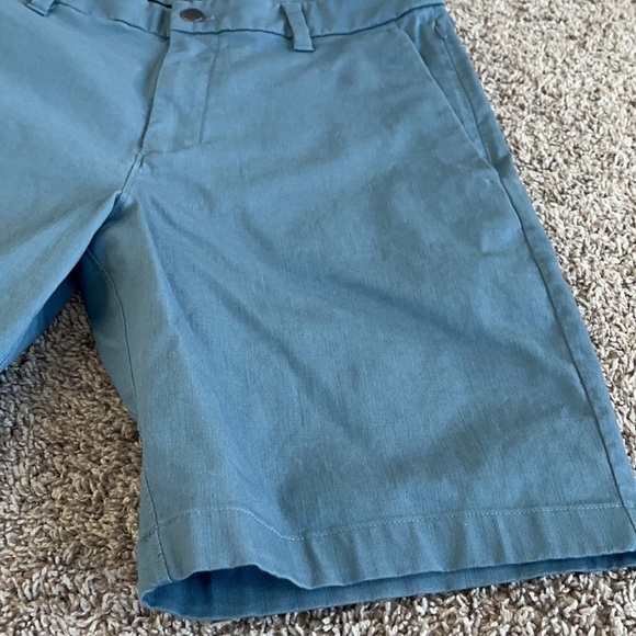 Lululemon Commission Classic-Fit Short 9"
Oxford - Picture 3 of 11